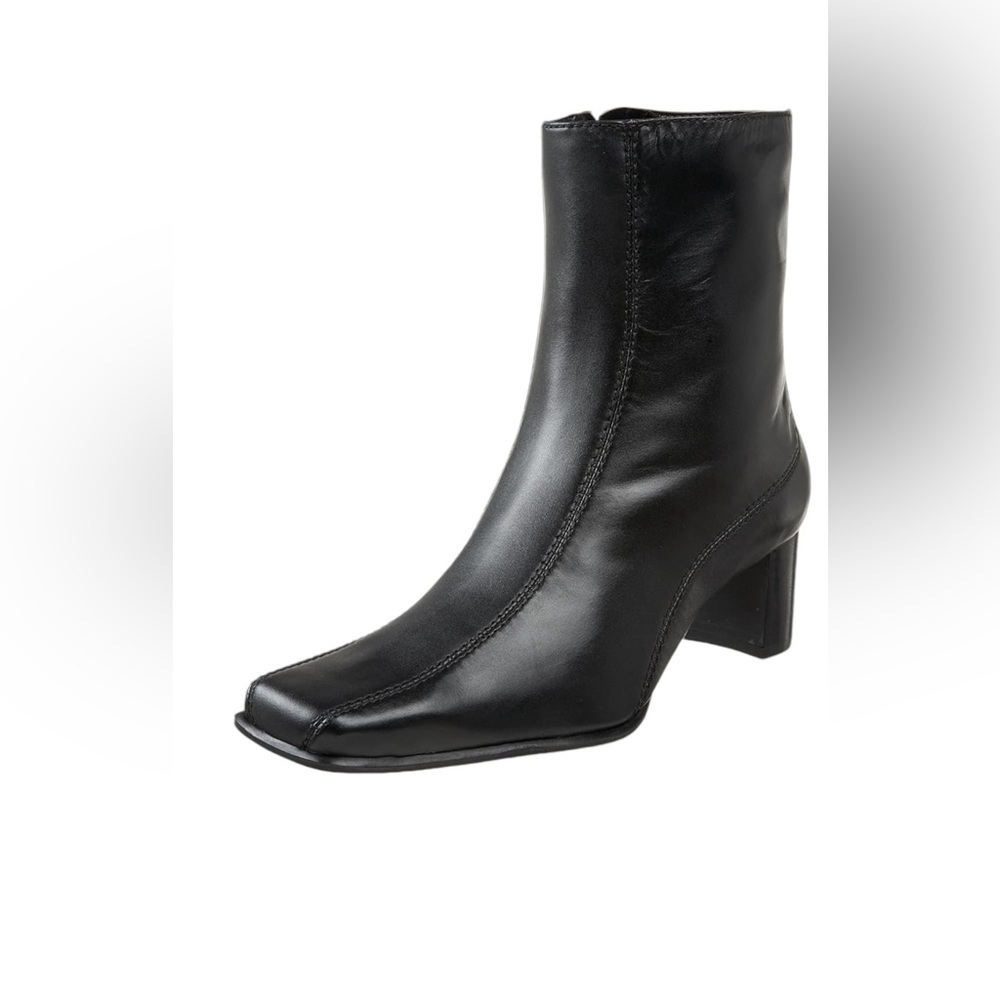 Ann Marino Cookie Boot